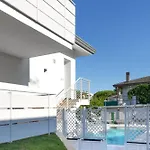 Modern With Shared Pool * Bibione